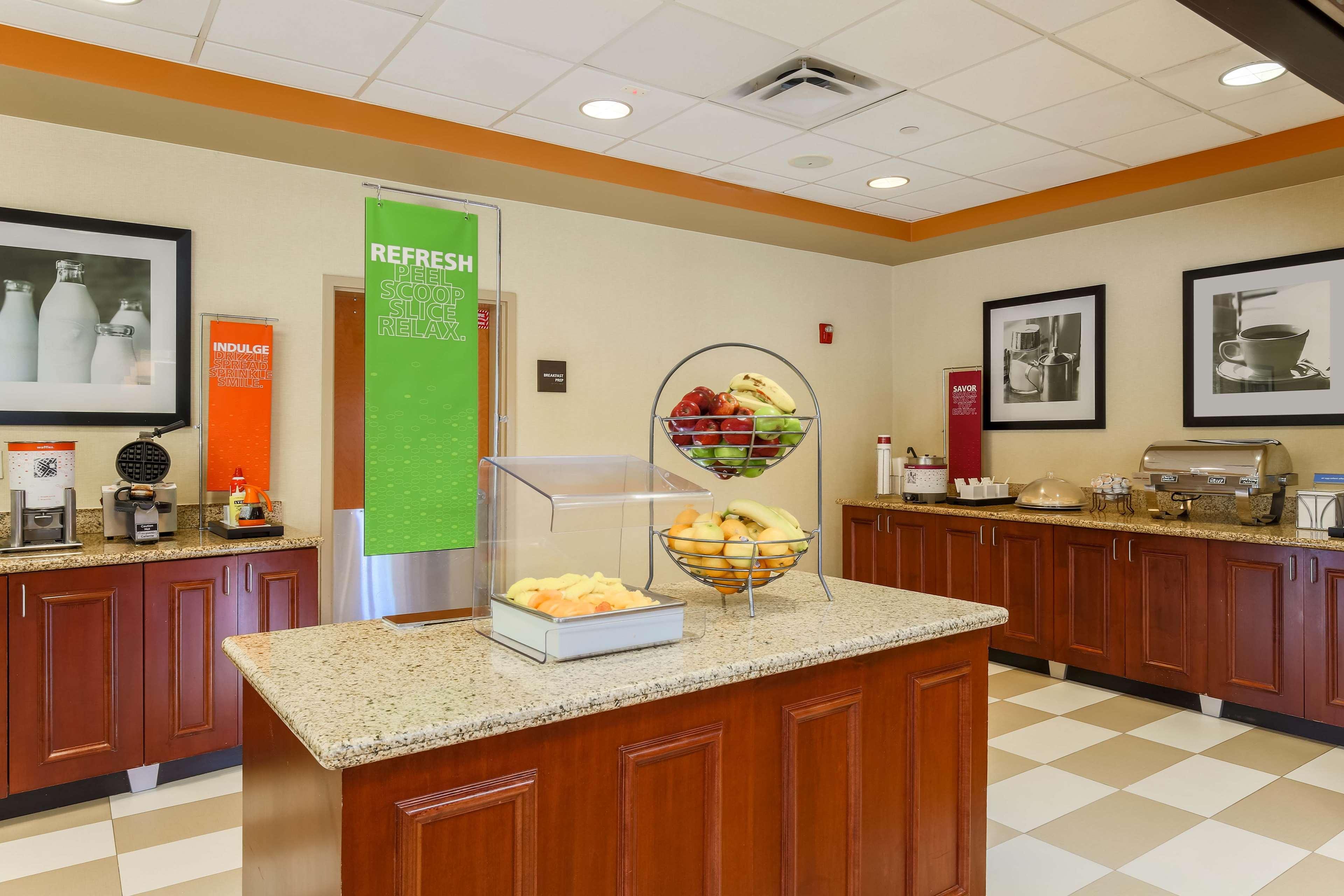 Hampton Inn Nanuet Esterno foto
