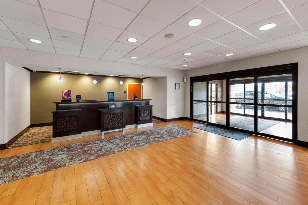 Hampton Inn Nanuet Esterno foto