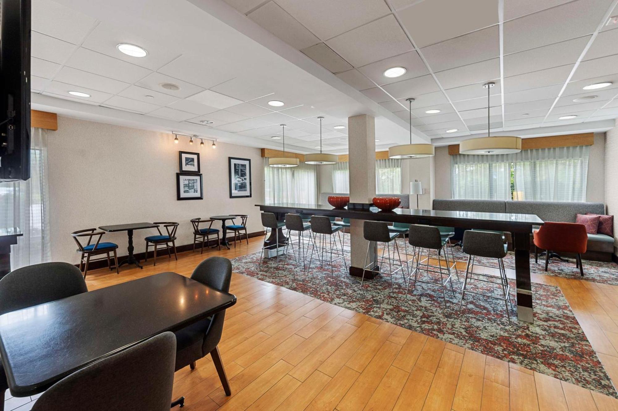 Hampton Inn Nanuet Esterno foto