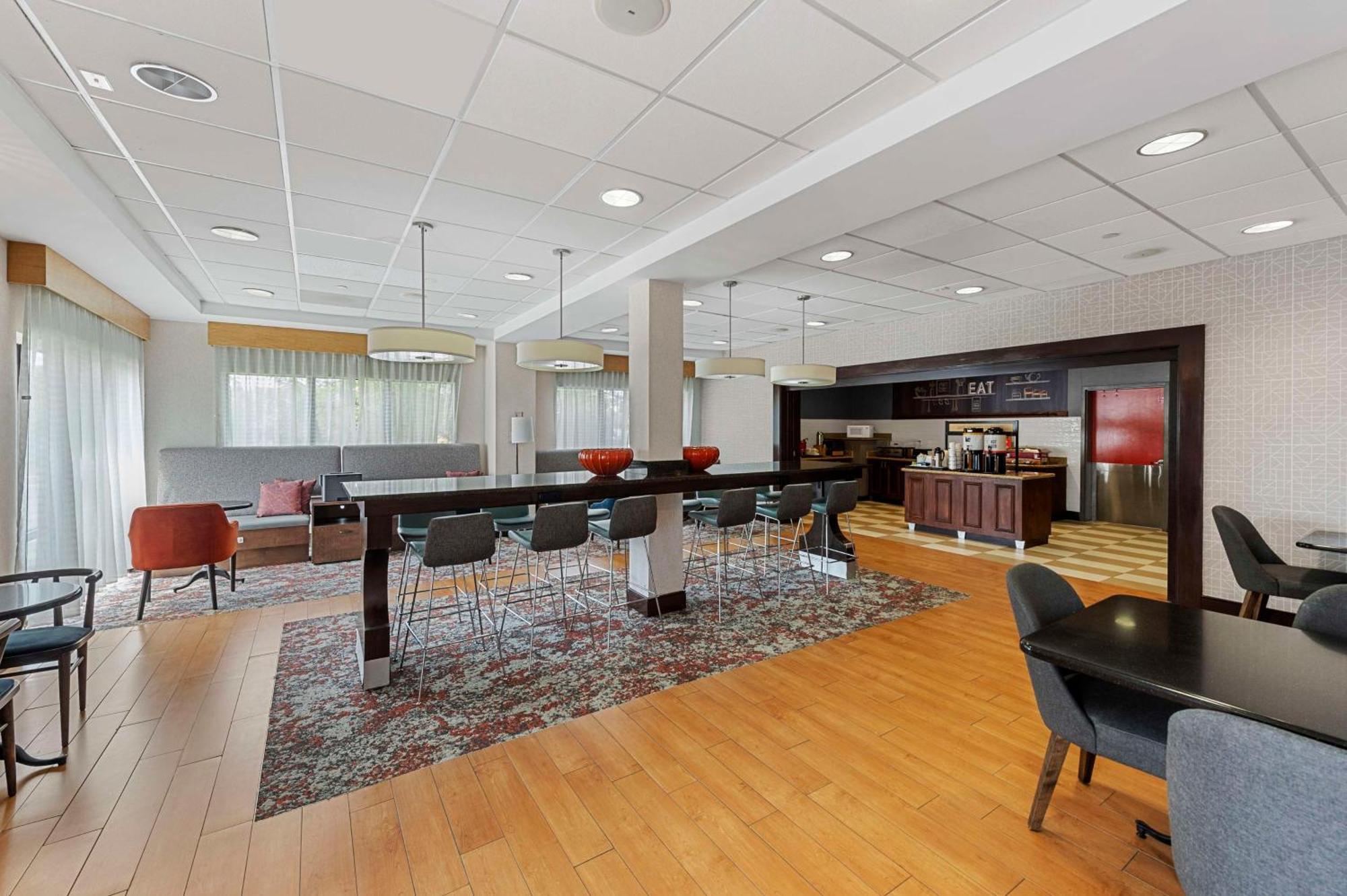 Hampton Inn Nanuet Esterno foto